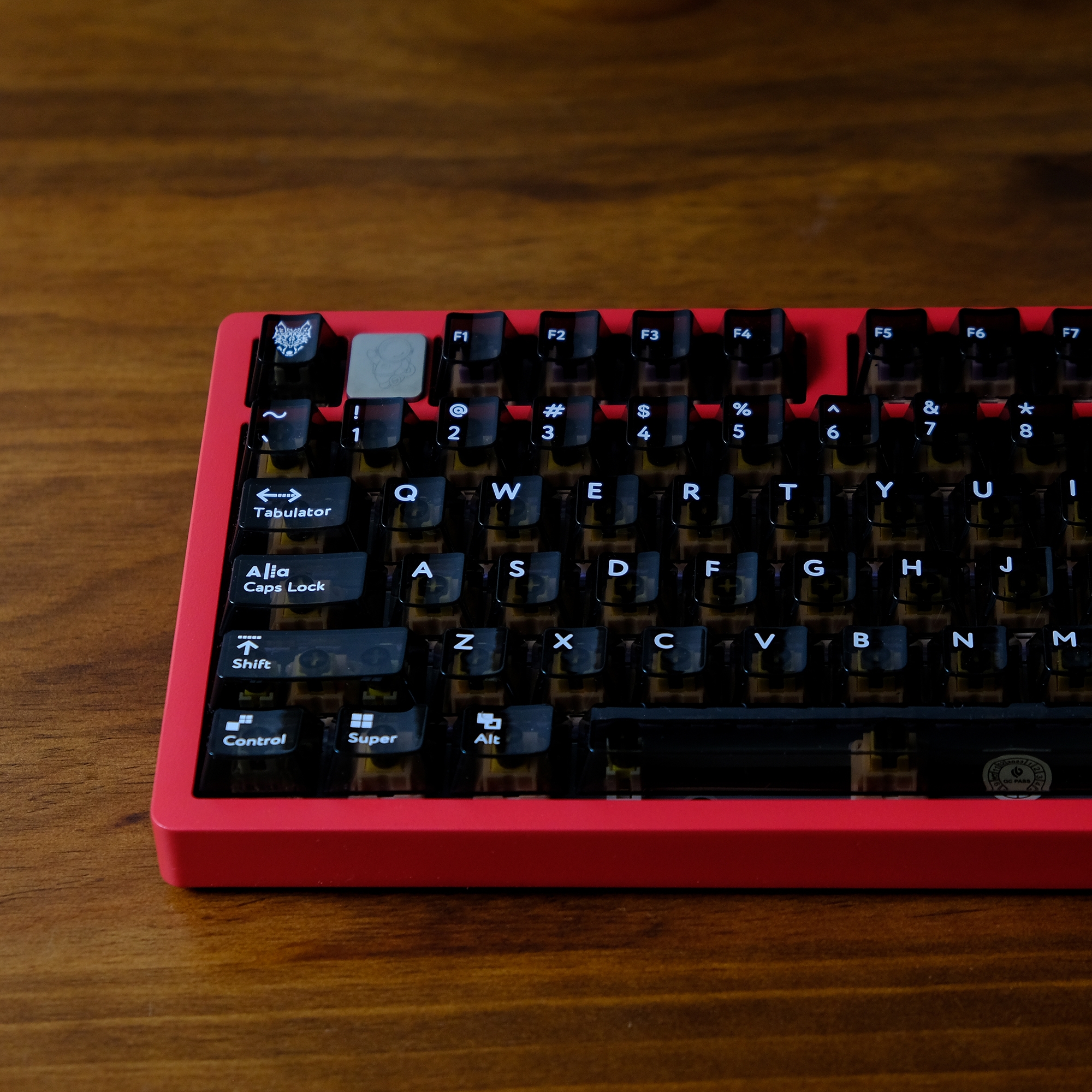 114 Keys Black Crystal Transpa - Keyboard Gaming Black ulasan dan harga