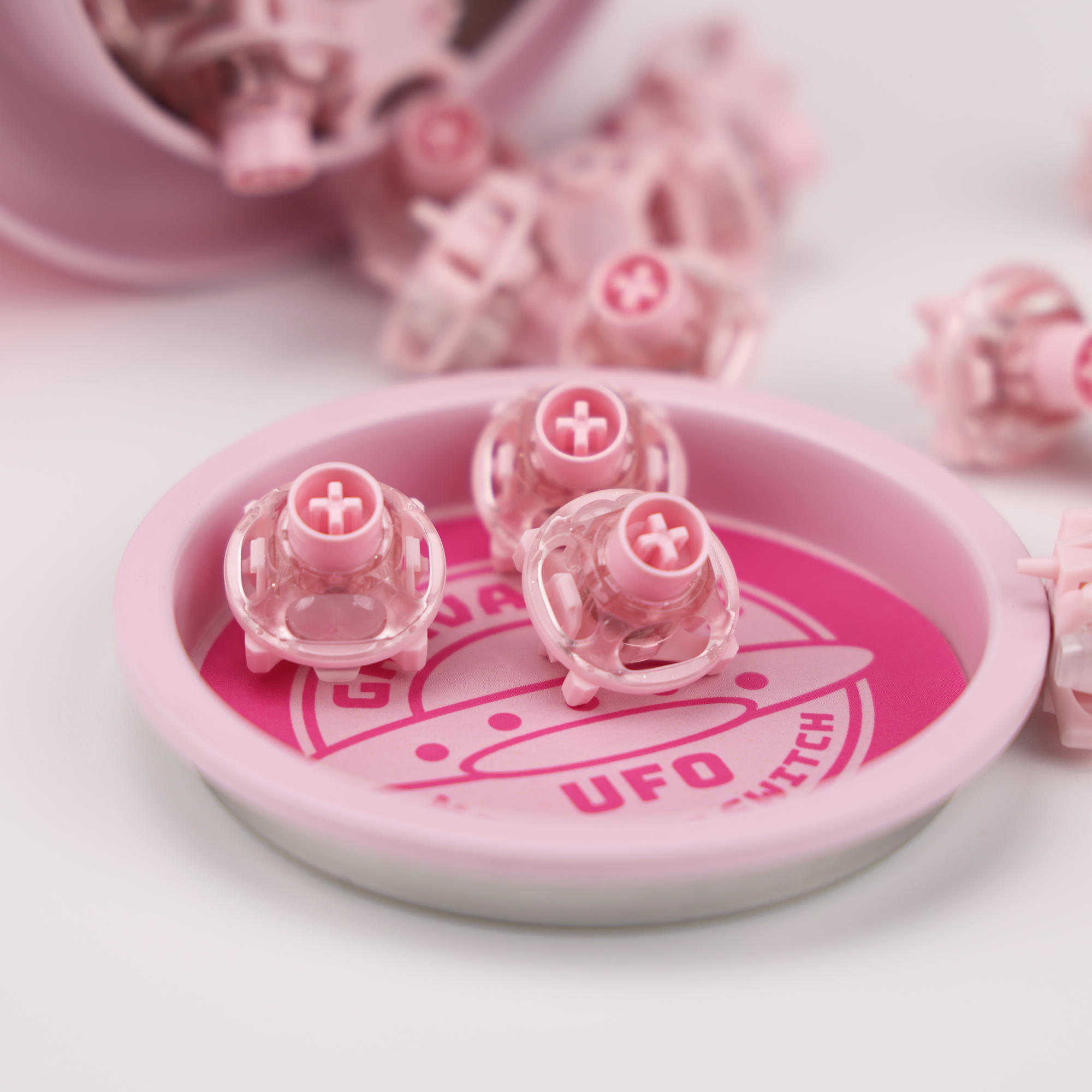 UFO Peach Pink Magnetic Switch - Gaming Keyboard Thocky ulasan dan harga